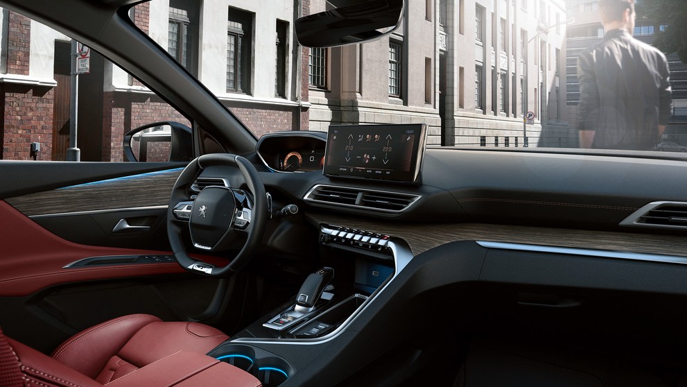 Modernizovaný crossover Peugeot 3008 - 9