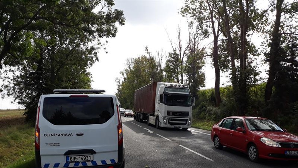 Cizinci řídili dopravu bez pracovního povolení - 2