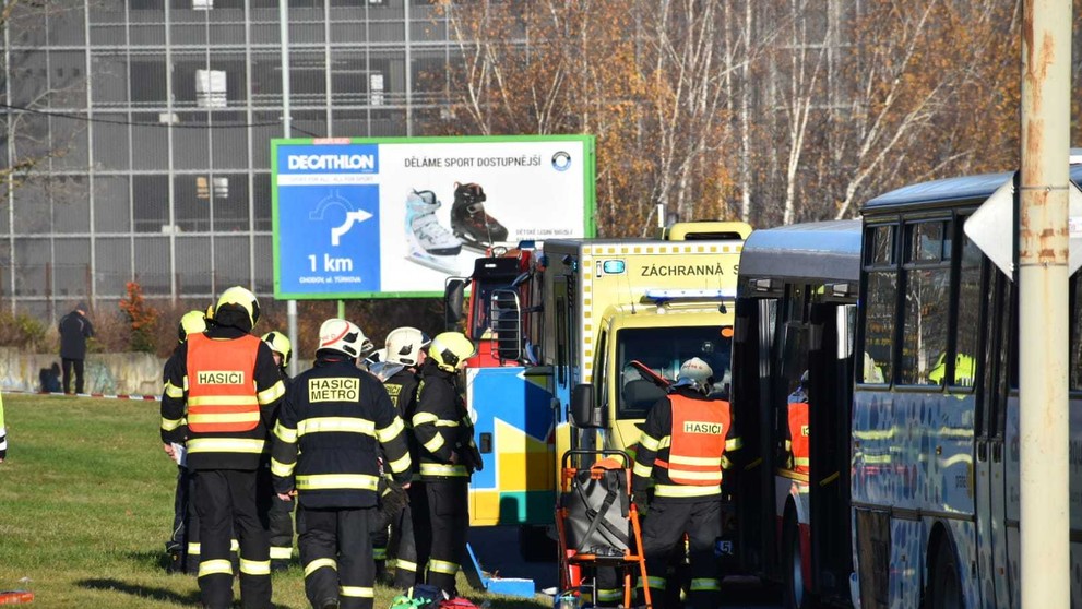 Nehoda dvou autobusů v Praze na Chodově - 3