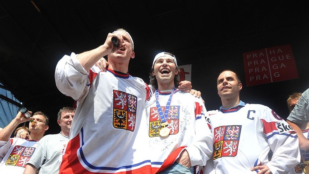 Jaromír Jágr a Petr Vampola při oslavách zlata v roce 2010