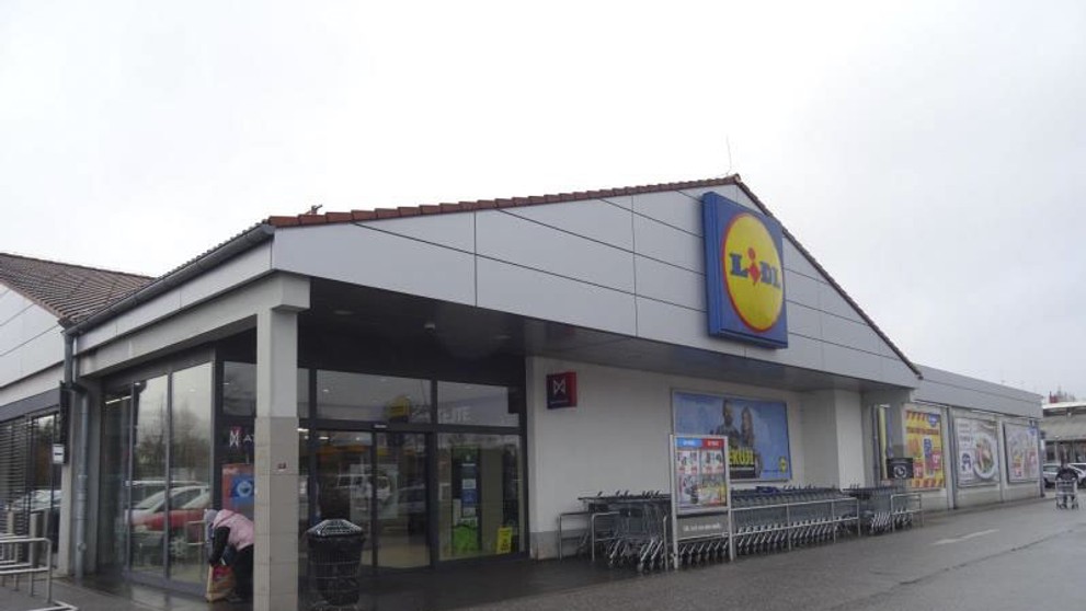 Uzavřená provozovna Lidl (5)
