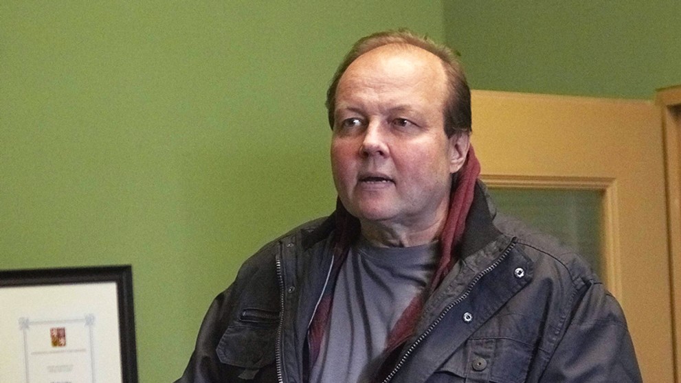 Seriál Ulice: Představitel Chosého ve skutečnosti spluslouží bohoslužby...