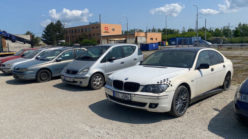 Aukce autovraků v Českých Budějovicích (2)