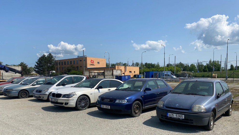 Aukce autovraků v Českých Budějovicích (3)