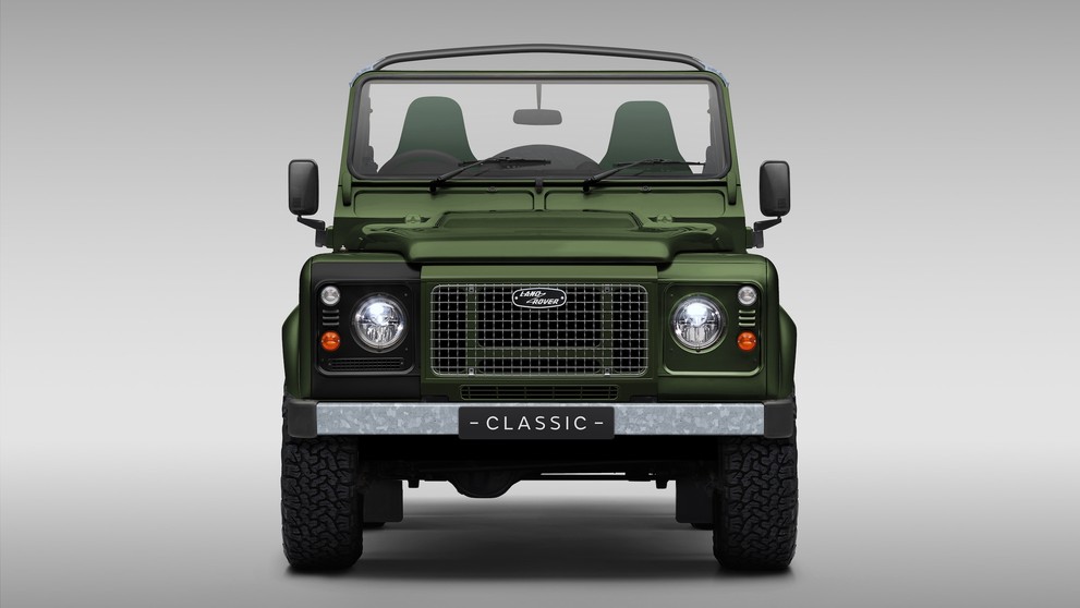 Classic Defender V8 ve stylu vozu Winstona Churchilla