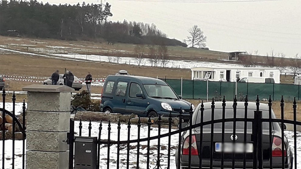 Nález mrtvé ženy a vážně zraněného muže v domku na Tachovsku - 2