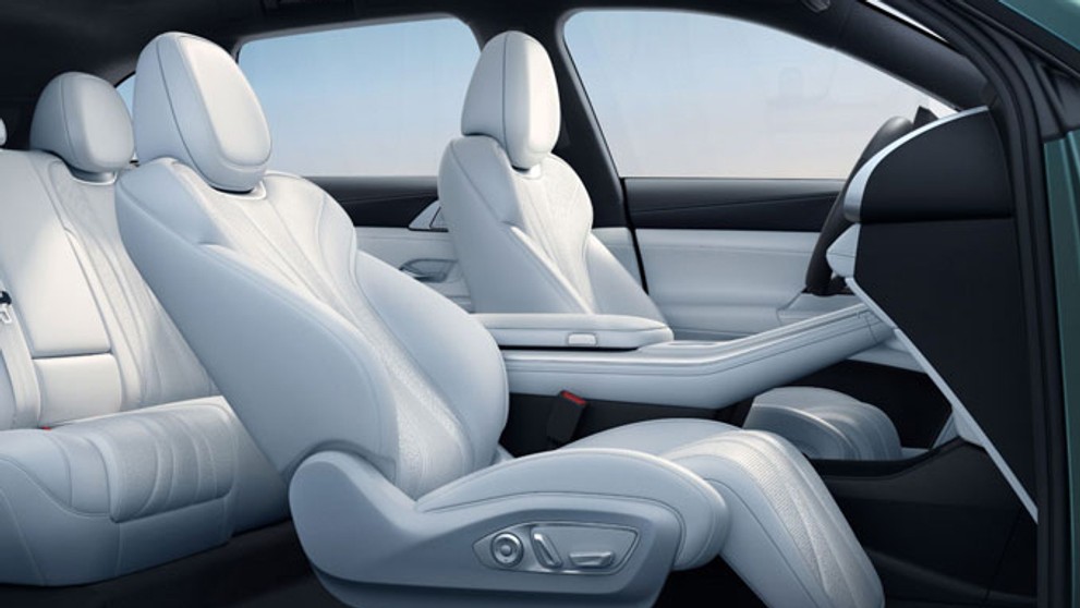 Xpeng G9