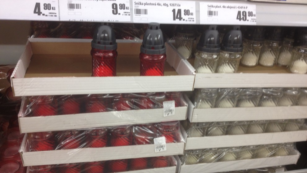 Malá svíčka s víčkem - Penny Praha Prosek