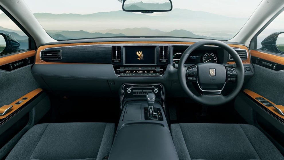 Toyota Century - 12