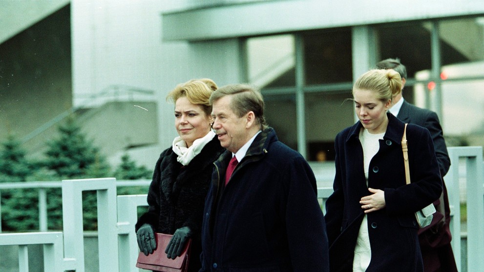 Dagmar Havlová, Václav Havel a Nina Veškrnová, 17. 2. 2000