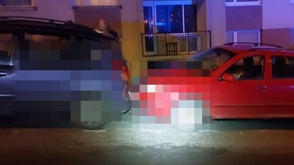 Řidiči nezabezpečili svá vozidla, ta se samovolně rozjela a nabourala (2)