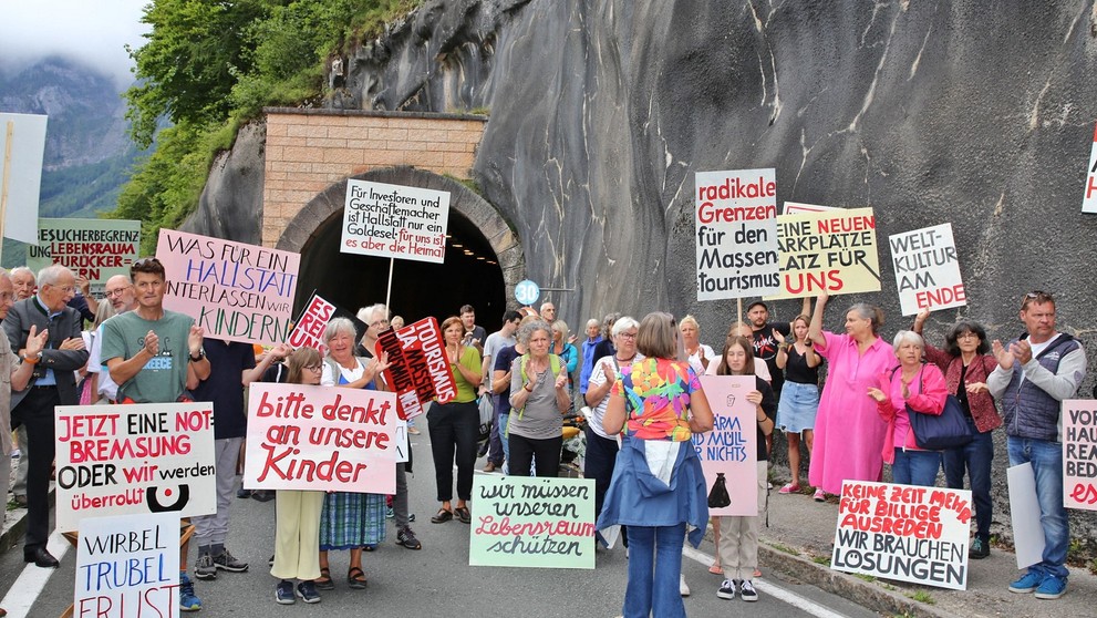 Demonstrace v Hallstattu, 27. 8. 2023 (1)