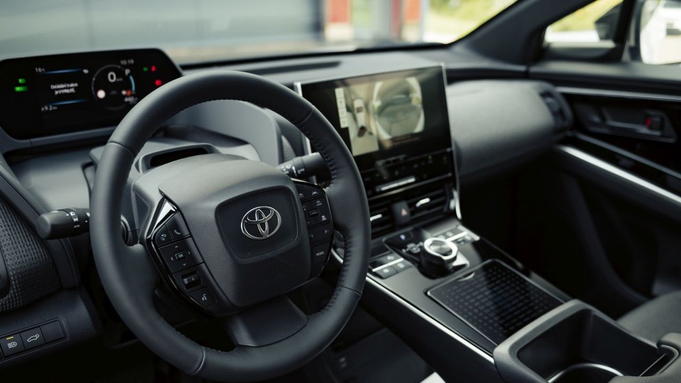 Elektrické Toyoty bZ4X pro české státní úřady