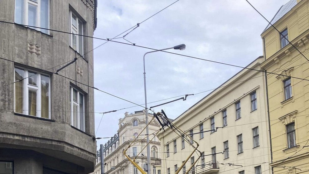 Vykolejení tramvaje (3)