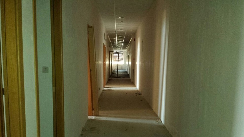 Opuštěný hotel na Sicílii - 9