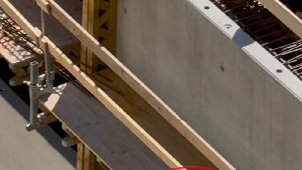 Soukromý dron u heliportu v Liberci