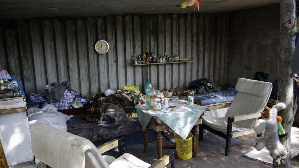Bezdomovecké bydlení pod pražským Hlávkovým mostem-27