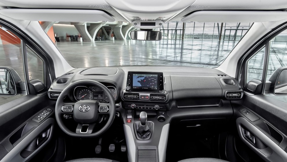 Toyota Proace City - 57