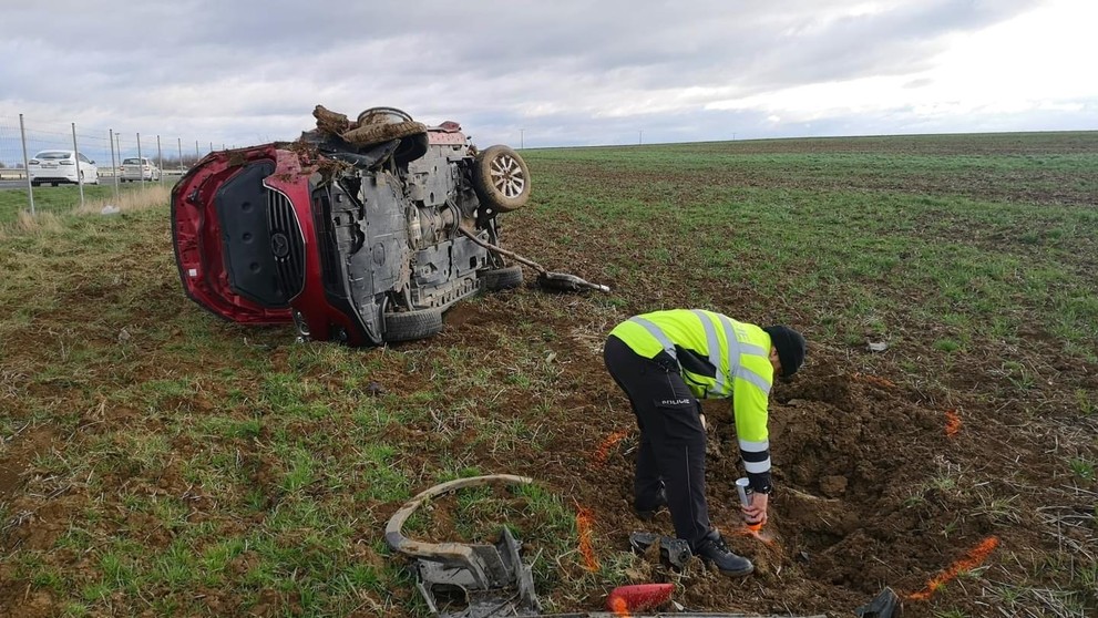 Na Plzeňsku se srazila dvě osobní auta
