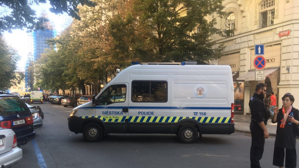 Policejní poplach na Staroměstském náměstí