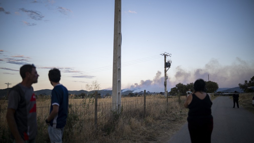 Costa Brava bojuje s rozsáhlým požárem