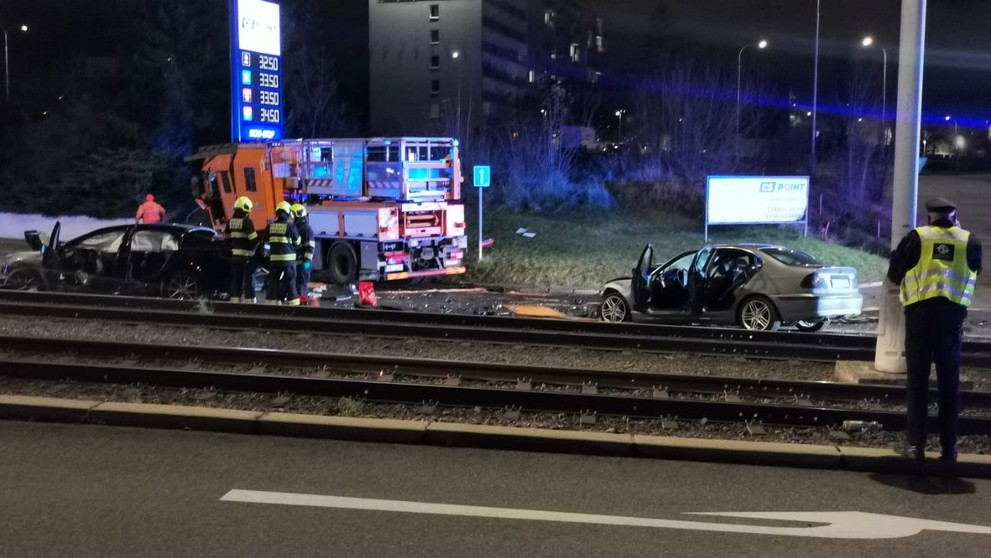 Nehoda na Černokostelecké ulici v Praze