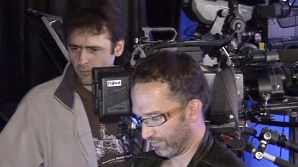 Režisér Jakub Motejzík a kameraman Tomáš Svoboda při natáčení upoutávky k Testu národa 2007.