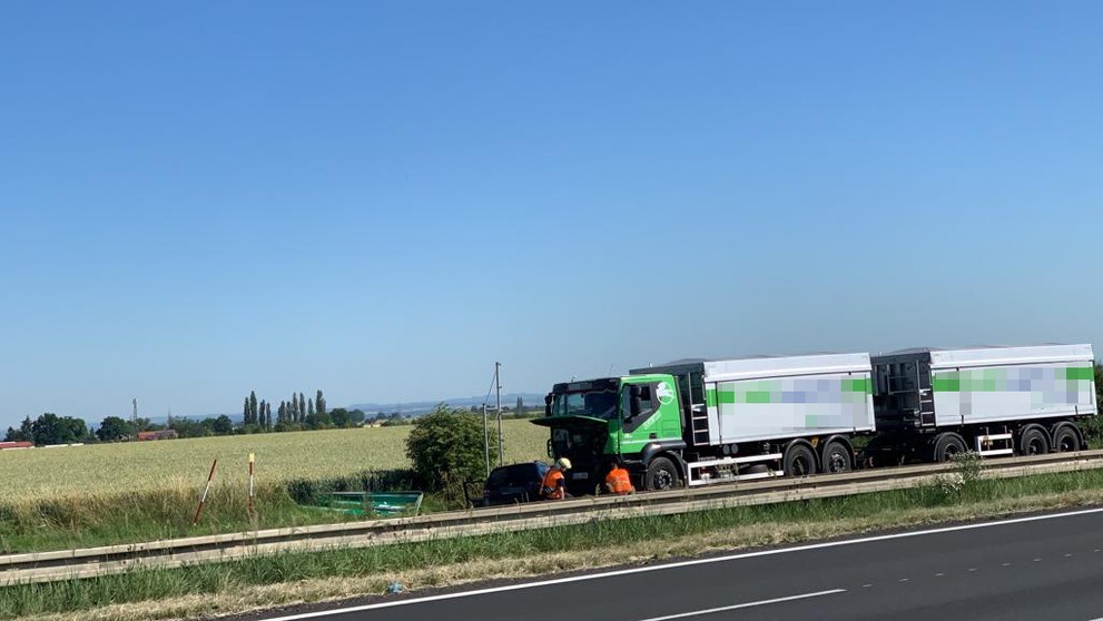 Hromadná nehoda na D10 - 3