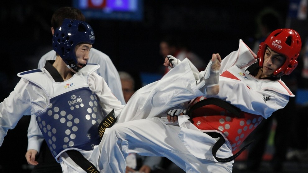 Taekwondista Mourad Laachraoui (vpravo)