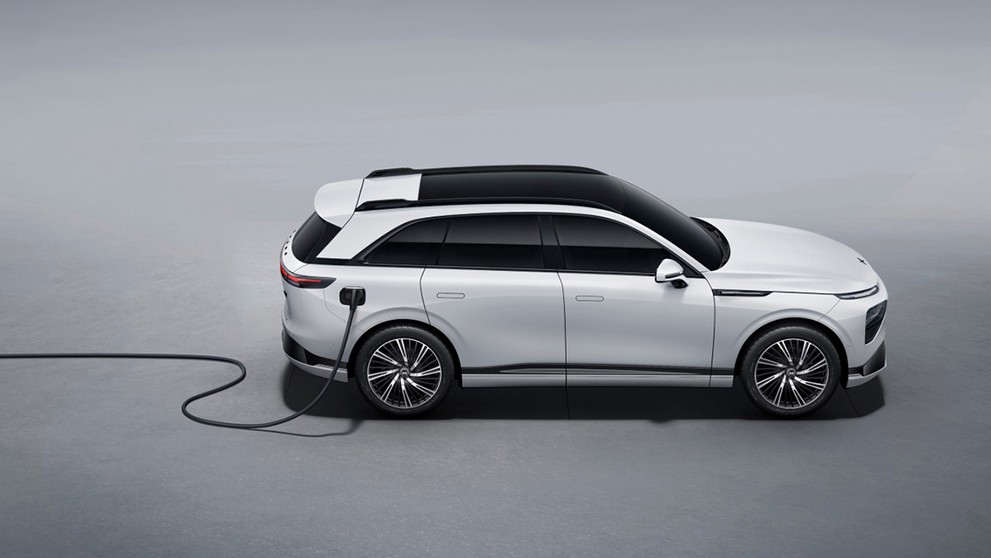 Xpeng G9