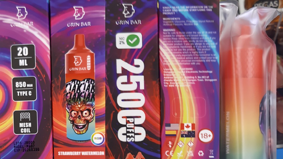 Jednorázová elektronická cigareta Grin bar Strawberry Watermelon