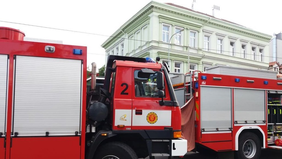 Ženu srazila tramvaj na Bělohorské - 2