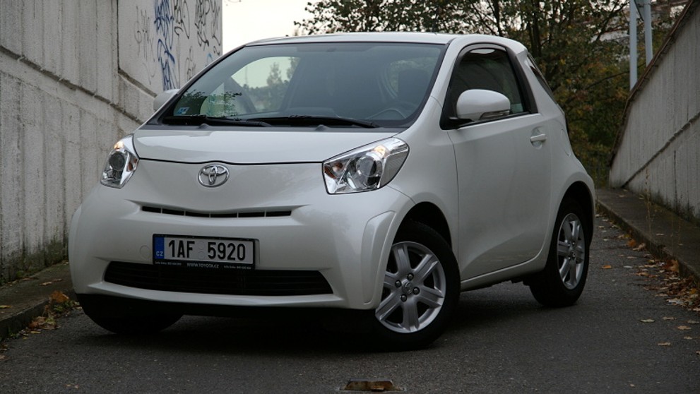 Toyota iQ-2