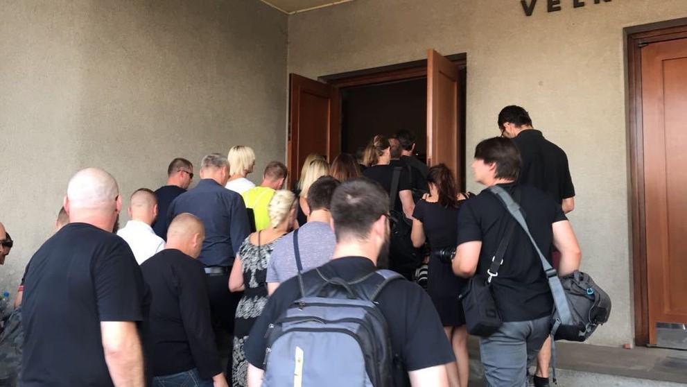 Poslední rozloučení s DJ Loutkou - 9