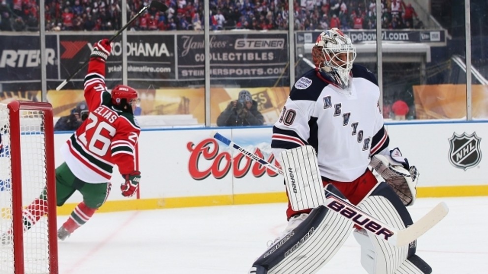 NHL na Yankee Stadium: Devils vs. Rangers - 2
