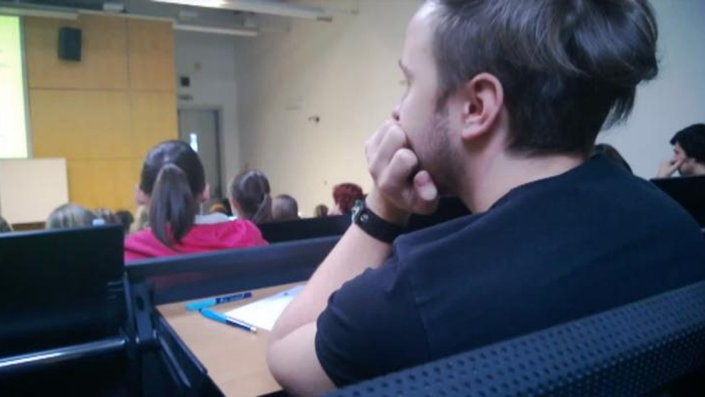 2013-12-12_PRASK-pizza - VTHUMB