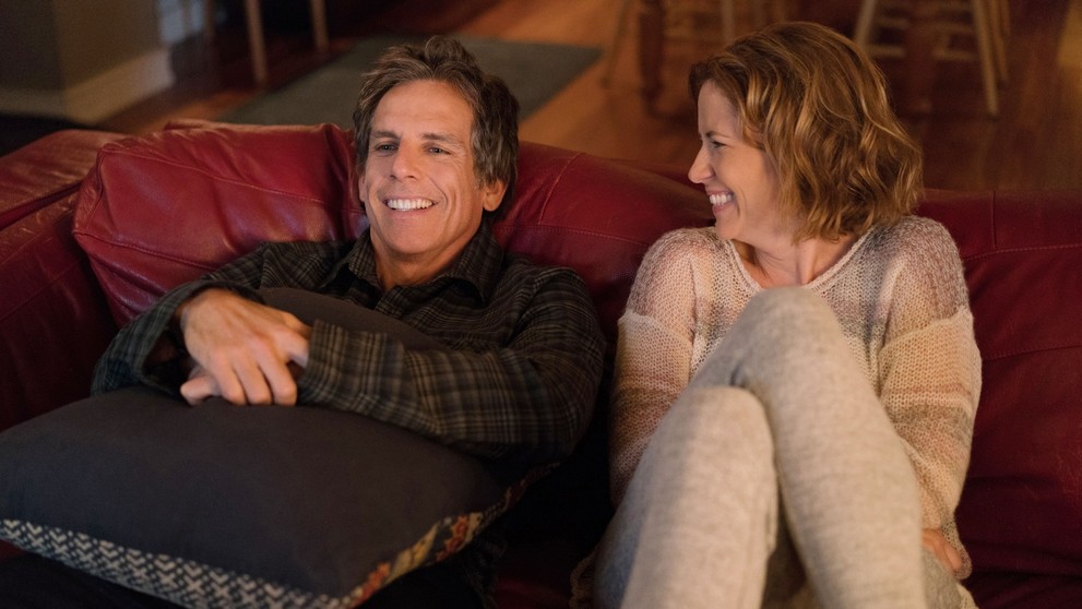 Ben Stiller a Jenna Fischerová ve filmu Bradův život, 2017