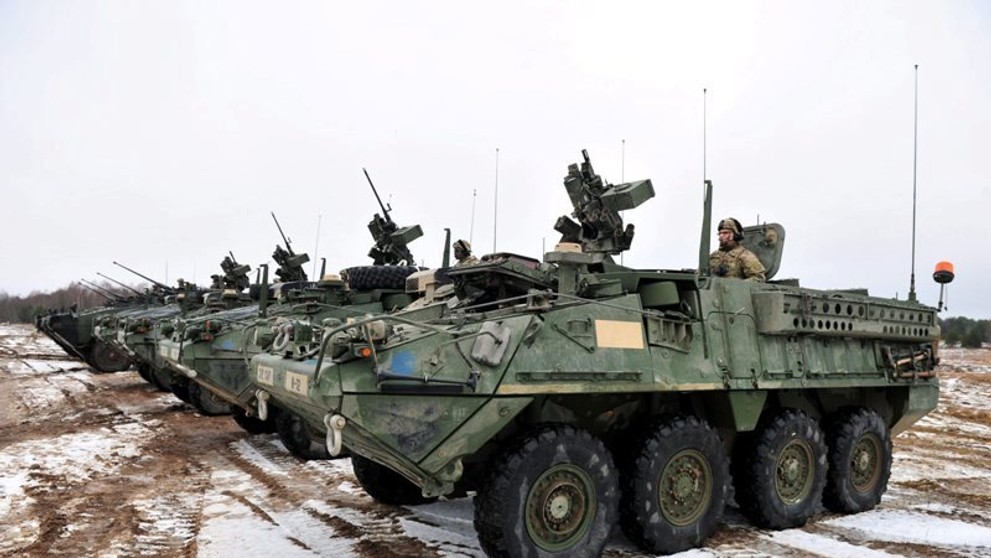 Transportér Stryker - 1