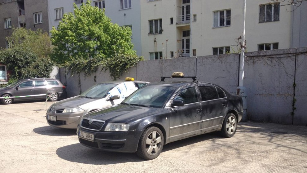 V těchto vozech jezdili zavraždění taxikáři - 2
