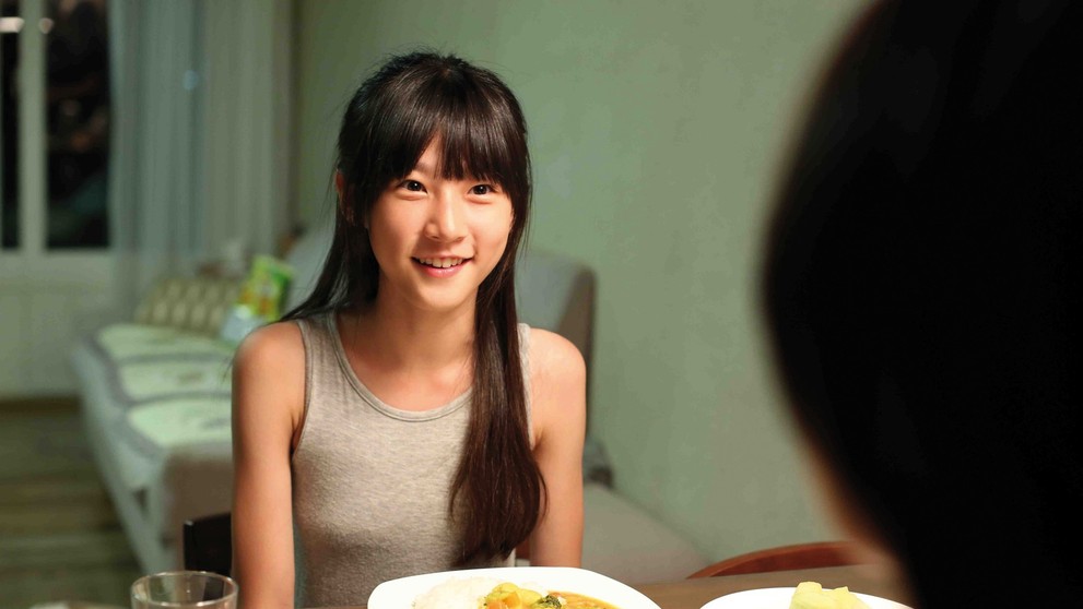 Kim Sae-ron ve filmu Dívka u mých dveří, 2014