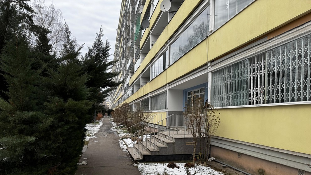 Údajný žhářský útok na Proseku