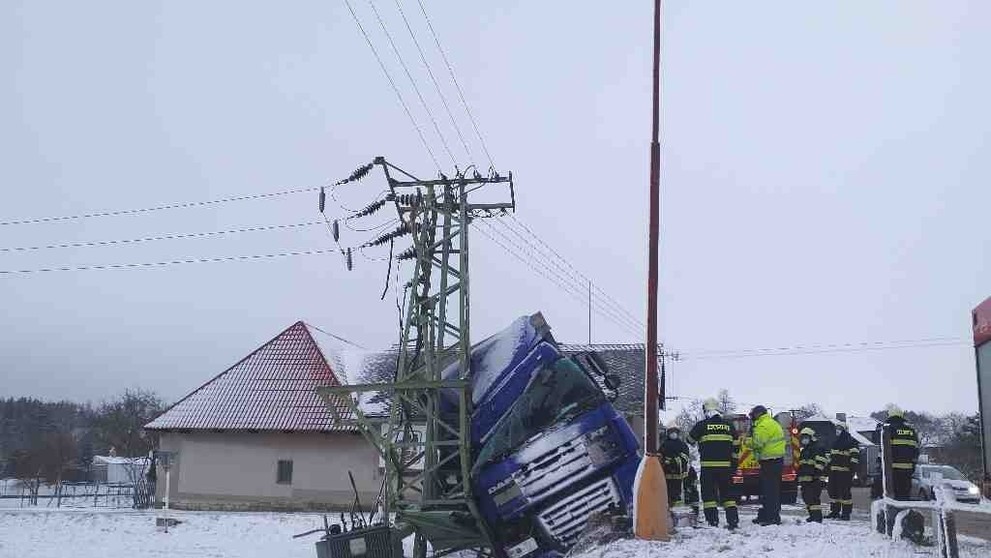 V Pardubickém kraji dopravu komplikuje počasí - 1