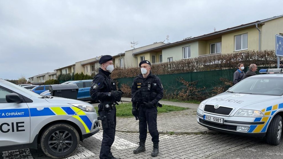 Konflikt s demonstranty před domem vicepremiéra Jana Hamáčka - 10