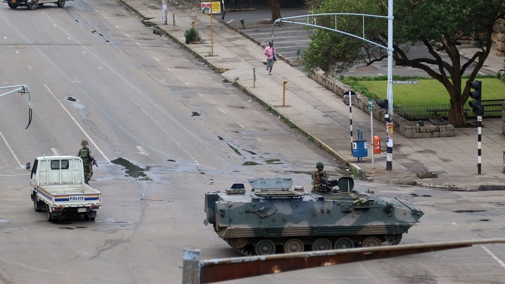 Armáda v Zimbabwe obsadila státní televizi - 1