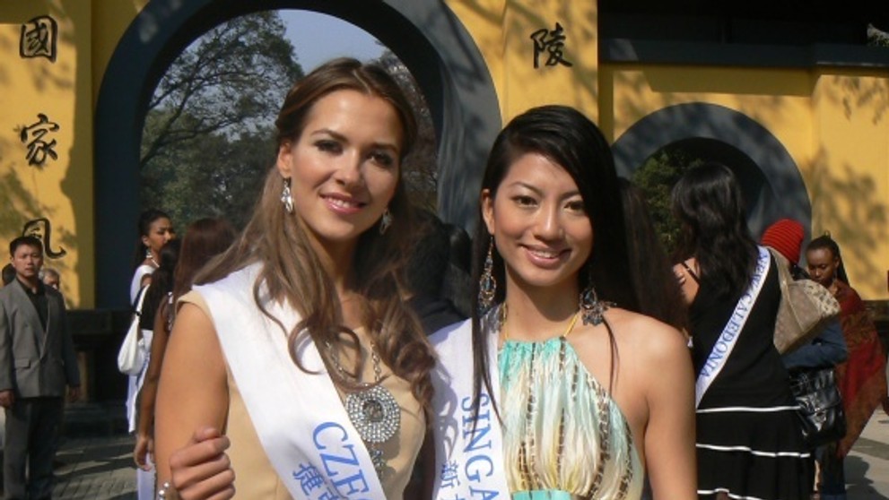 Kateřina Pospíšilová v Číně na Miss International.