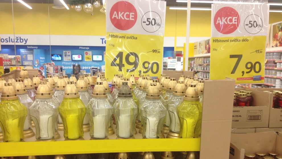 Velká svíčka - Tesco Praha Zličín