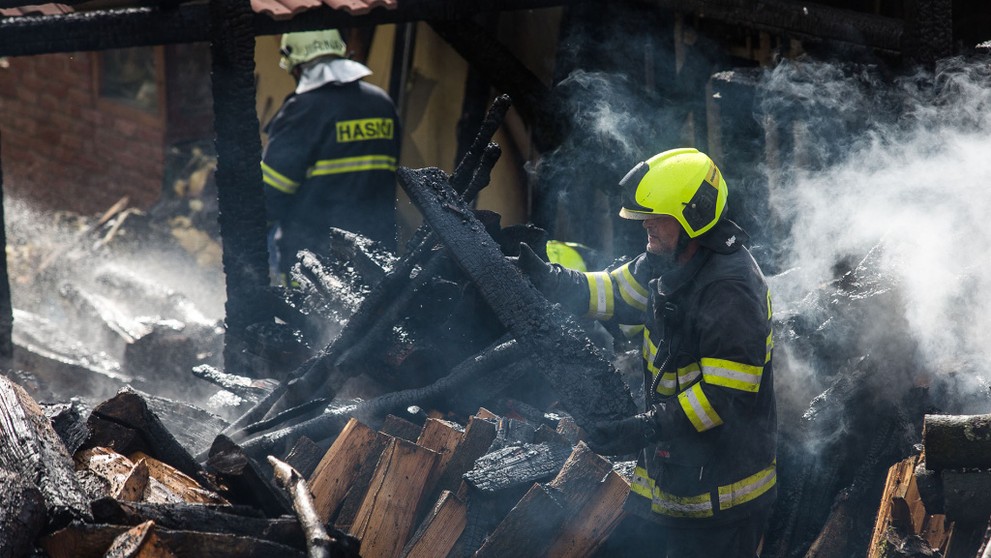 Požár rodinného domu v Kounově na Rychnovsku - 17