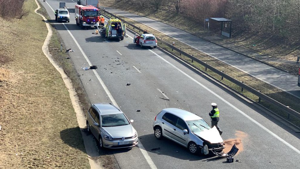 Vážná dopravní nehoda u obce Hořešovičky - 2