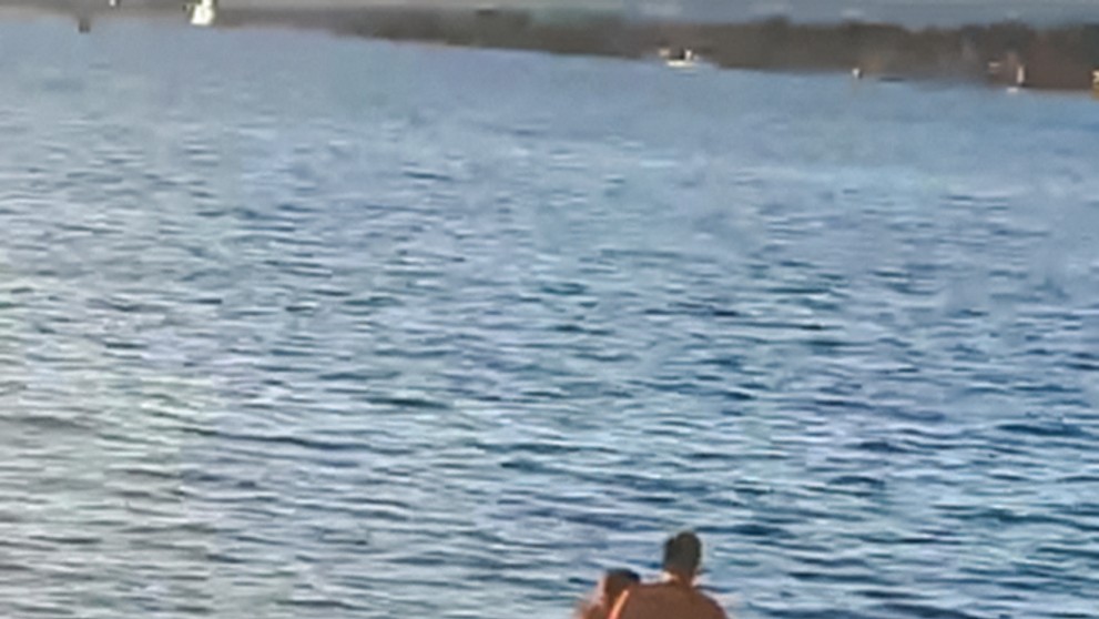 Záchrana lidí z potopeného auta v Oslu - 2