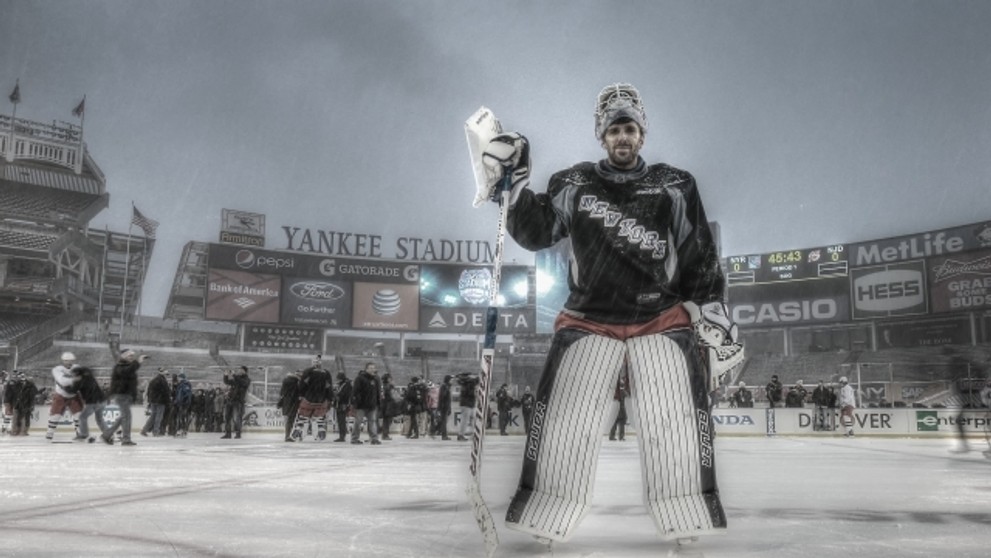 NHL na Yankee Stadium: Devils vs. Rangers - 1